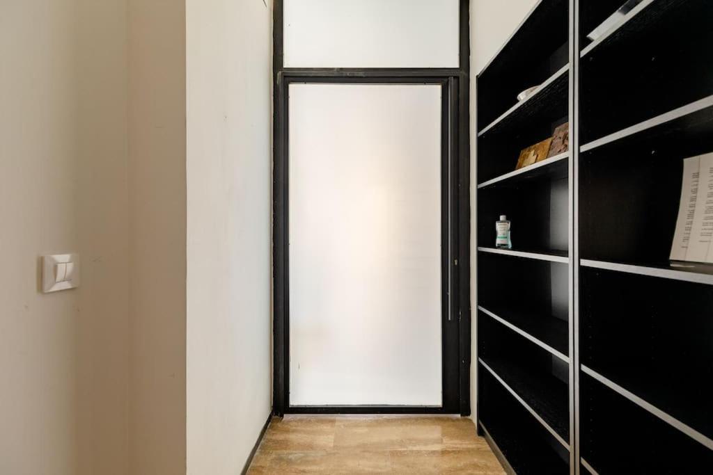شقة Cozy Loft Patio+Pool +Wifi فالنسيا المظهر الخارجي الصورة
