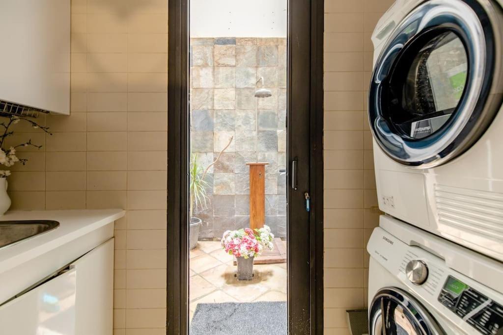 شقة Cozy Loft Patio+Pool +Wifi فالنسيا المظهر الخارجي الصورة