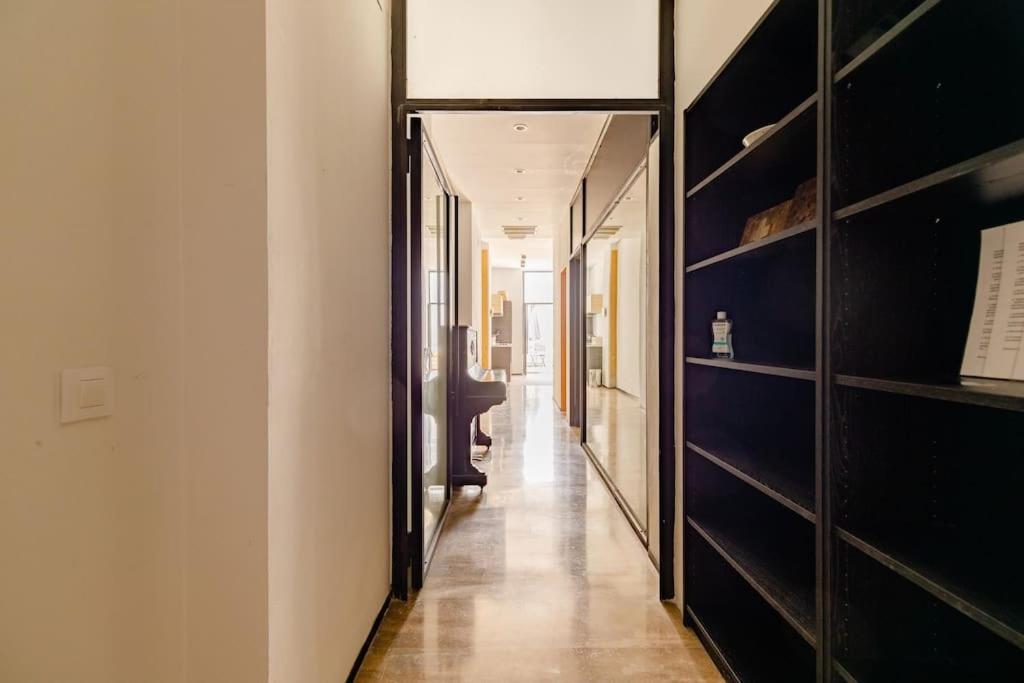 شقة Cozy Loft Patio+Pool +Wifi فالنسيا المظهر الخارجي الصورة